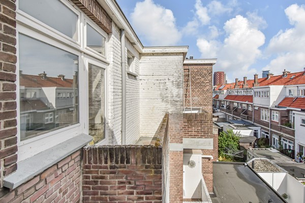 Medium property photo - Johan Gramstraat 48, 2522 XA Den Haag